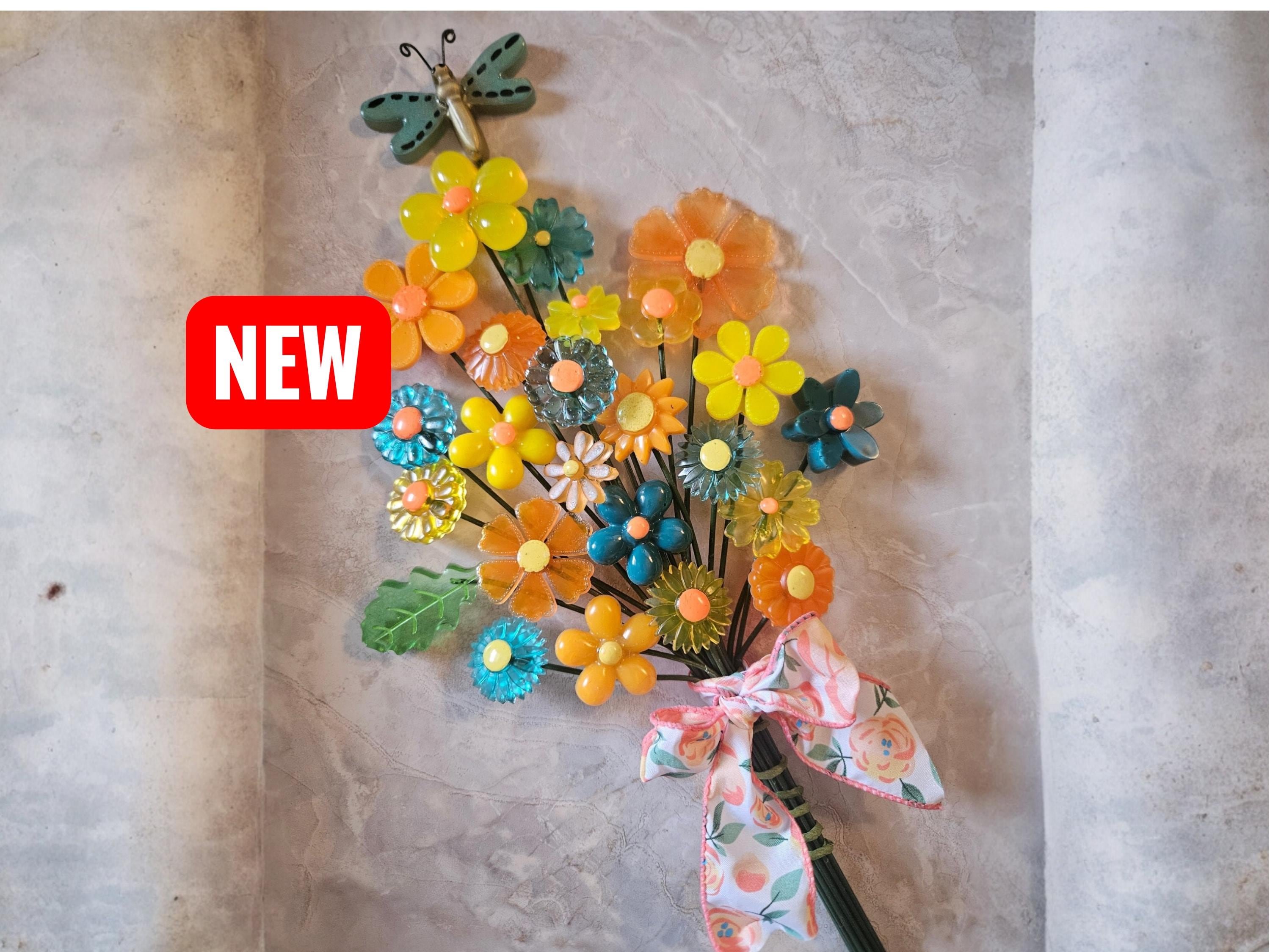 Vintage 60s 70s Lucite Flower - Etsy