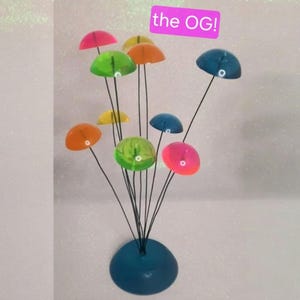 VINTAGE MIDCENTURY NEon Lucite 1960's RETROSTYLE Kinectic Sculpture Gumdrops #1