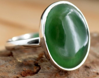 Nefritjade-ring, oval ädelstensring, grön jade-ring, lyckoring, 925 sterlingsilver, julklapp, handgjord ring, jadeit-ring storlek #8