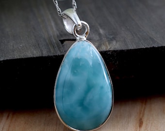Colgante de larimar, colgante de plata de ley, colgante de larimar de pera genuino, collar con colgante de larimar hecho a mano, joyería de larimar, joyería con piedras preciosas