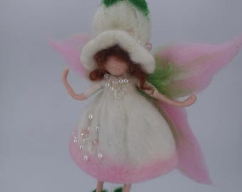 Magische Weihnachtsfee - Nadel gefilzte DIY Bastelpackung - Erstellen Sie Ihre eigene bezaubernde Fee für Weihnachtsdekorationen und perfekte Geschenke