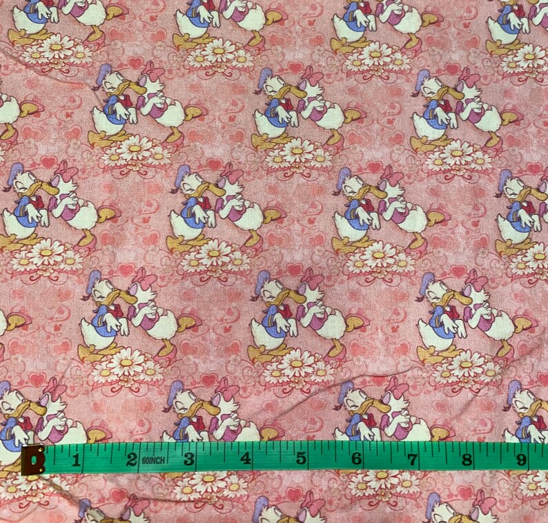 18 X 10 Donald Duck Daisy Duck Fabric 100 Cotton Etsy