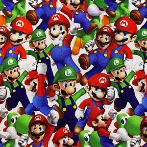 マリオブラザーズ生地 100%コットン生地 ファットクォーター タンブラーカット 漫画コラージュ ルイージ ヨッシー