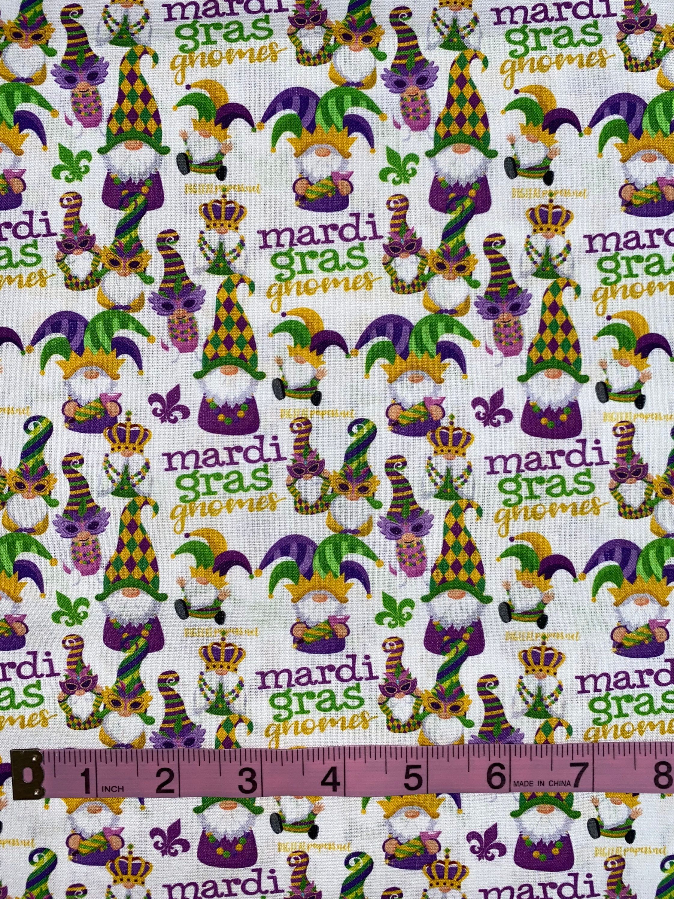 Cotton Fabric - Novelty Fabric - Mardi Gras Masks Festive New Orleans  Holiday Mask Green - 4my3boyz Fabric