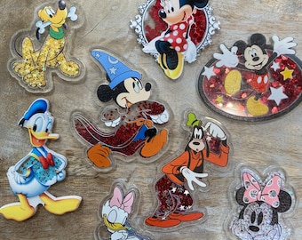 Disney Shakers | Myszka Miki, Minnie, Kaczor Donald, Kaczka Daisy, Goofy, Pluto | Środek z brokatowymi cekinami | Idealne do ozdabiania