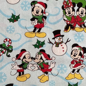 Disney Christmas Fabric 100% Cotton Fabric Fat Quarters Tumbler Cuts Winter Xmas Wreath Candy Cane Snowman Mickey Mouse Minnie Mouse Fabric