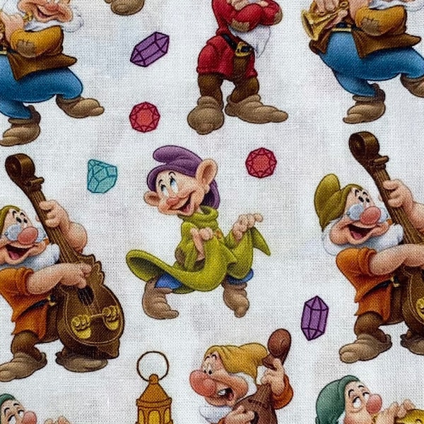 Disney Snow White Seven Dwarfs Fabric 100% Cotton Fabric Fat Quarter Tumbler Cut Disney Dopey Doc Sneezy Sleepy Bashful Happy Grumpy