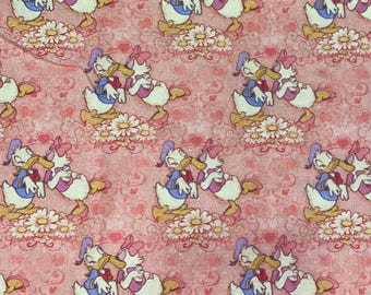 Tela de algodón de Donald Duck y Daisy Duck, corte Fat Quarter Fat Eighth para vasos – Tela de San Valentín de Disney