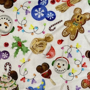 Disney Christmas Fabric 100% Cotton Fabric Fat Quarter Tumbler Cut Winter Tree Mickey Minnie Mouse Treats Snacks Waffle Ornament Gingerbread