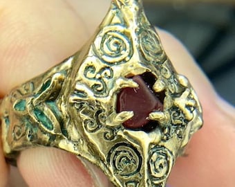 PIct/Celt Ring bronze with Red Garnet, Amethyst, or Green Onyx.