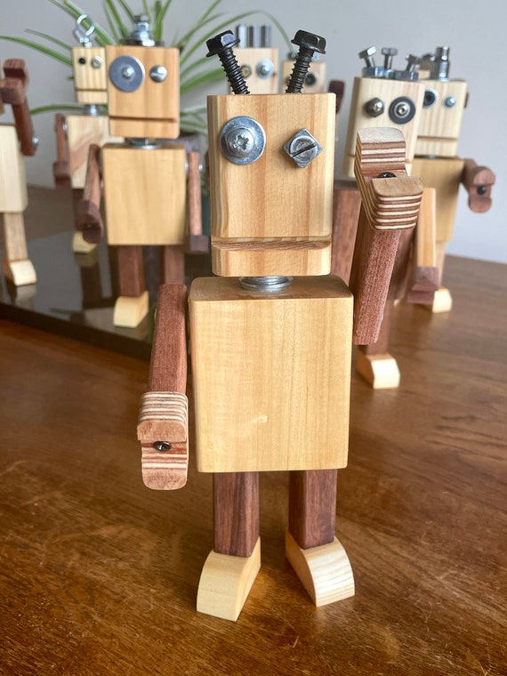 Modèle de robot en bois, cadeau en bois d'inspiration rétro