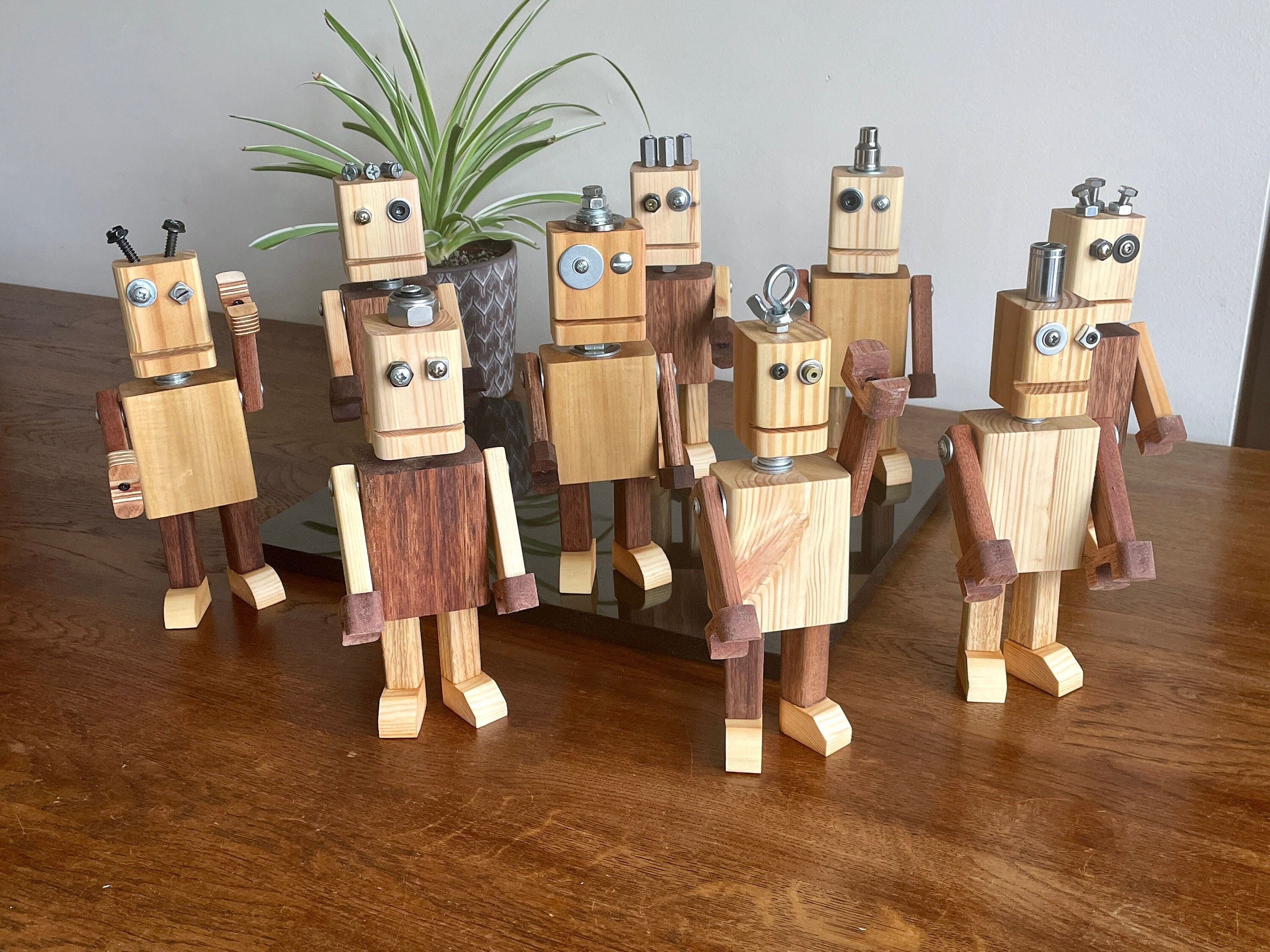 Modèle de robot en bois, cadeau en bois d'inspiration rétro