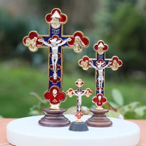 Crucifijo Alfa Omega del Tercer Milenio / Icono de la Cruz del Jubileo 2000 / Cruz Católica de la Santísima Trinidad / Icono de la Anunciación de San Gabriel / Icono de la Eucaristía