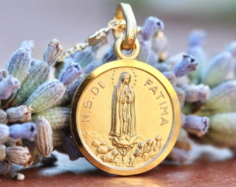 Stunning Our Lady of Fatima Sterling Silver Pendant | Ideal for Catholic Teens and Pendant Stacking