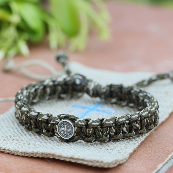 Bracelet paracorde Saint-Benoît, bracelet tactique Saint-Benoît, argent sterling 925, bracelet en macramé corde paracorde, bracelet de survie pour homme