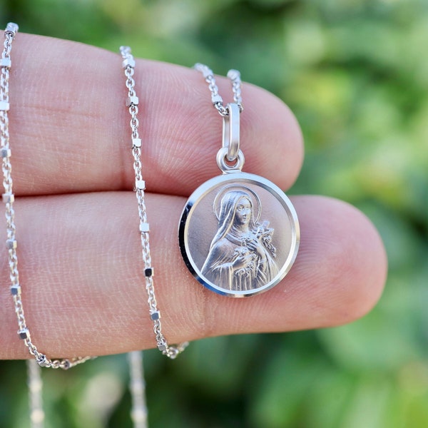 Saint Teresa of little flower ,sterling silver medal,devotional medal of catholic Saint,Saint Teresa of Jesus, St Teresa of Little Flowers