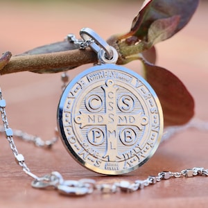 Benedikt Silber Anhänger, Sterling Silber 925, St. Benedikt katholische Medaille, Silber Kreuz Medaille Anhänger, feiner Schmuck Anhänger