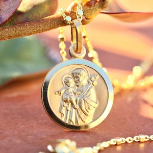 St Joseph medal, sterling silver 925, 18k gold plated medal, protector of Holy Family medal, dainty mededal of st Joseph, medal for teenage
