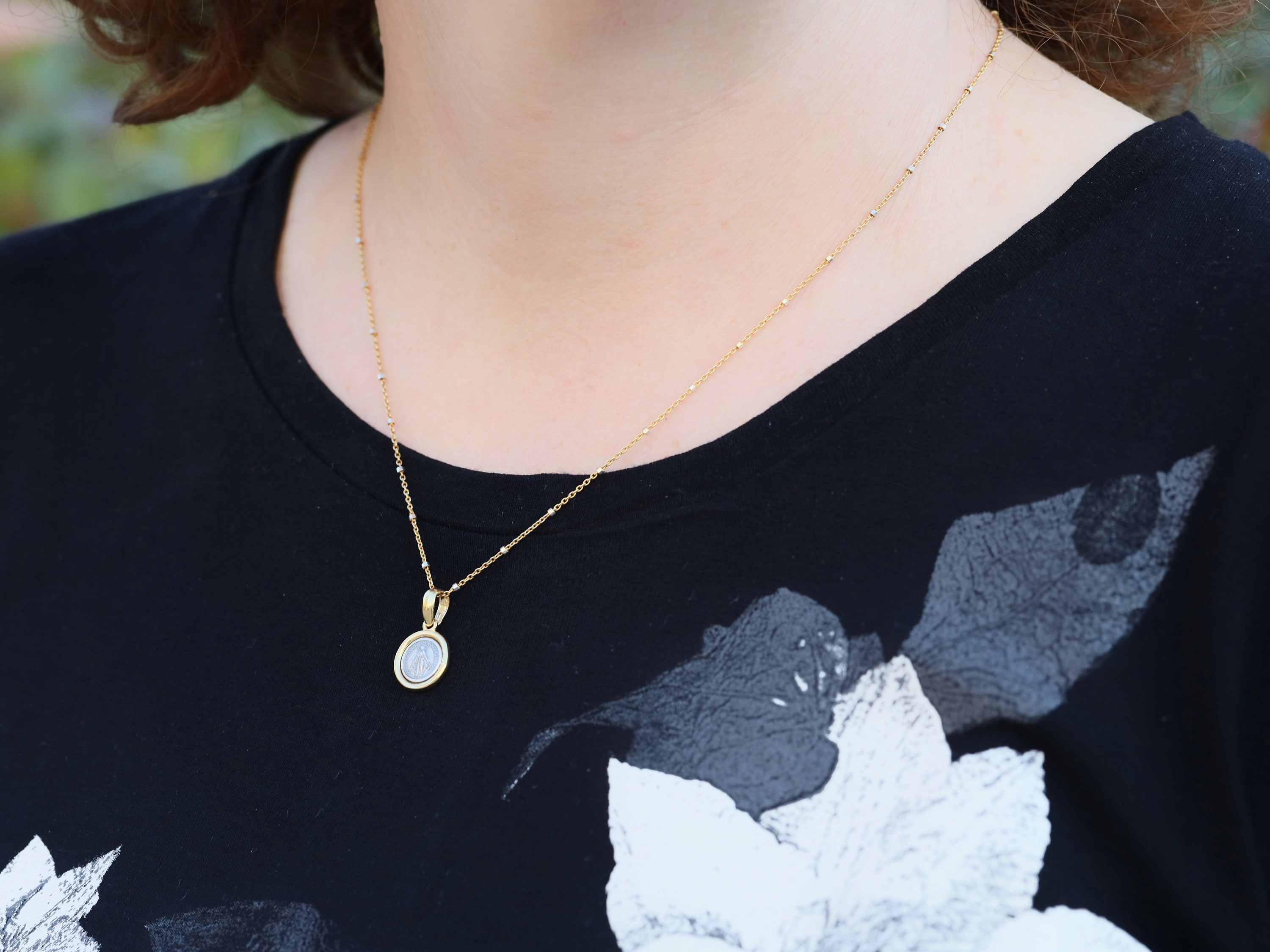 Dainty Miraculous Medal, minimalist medal of Our Lady of Grace,Very small round Virgin Mary pendant, vintage 12 mm sterling silver 925 medal