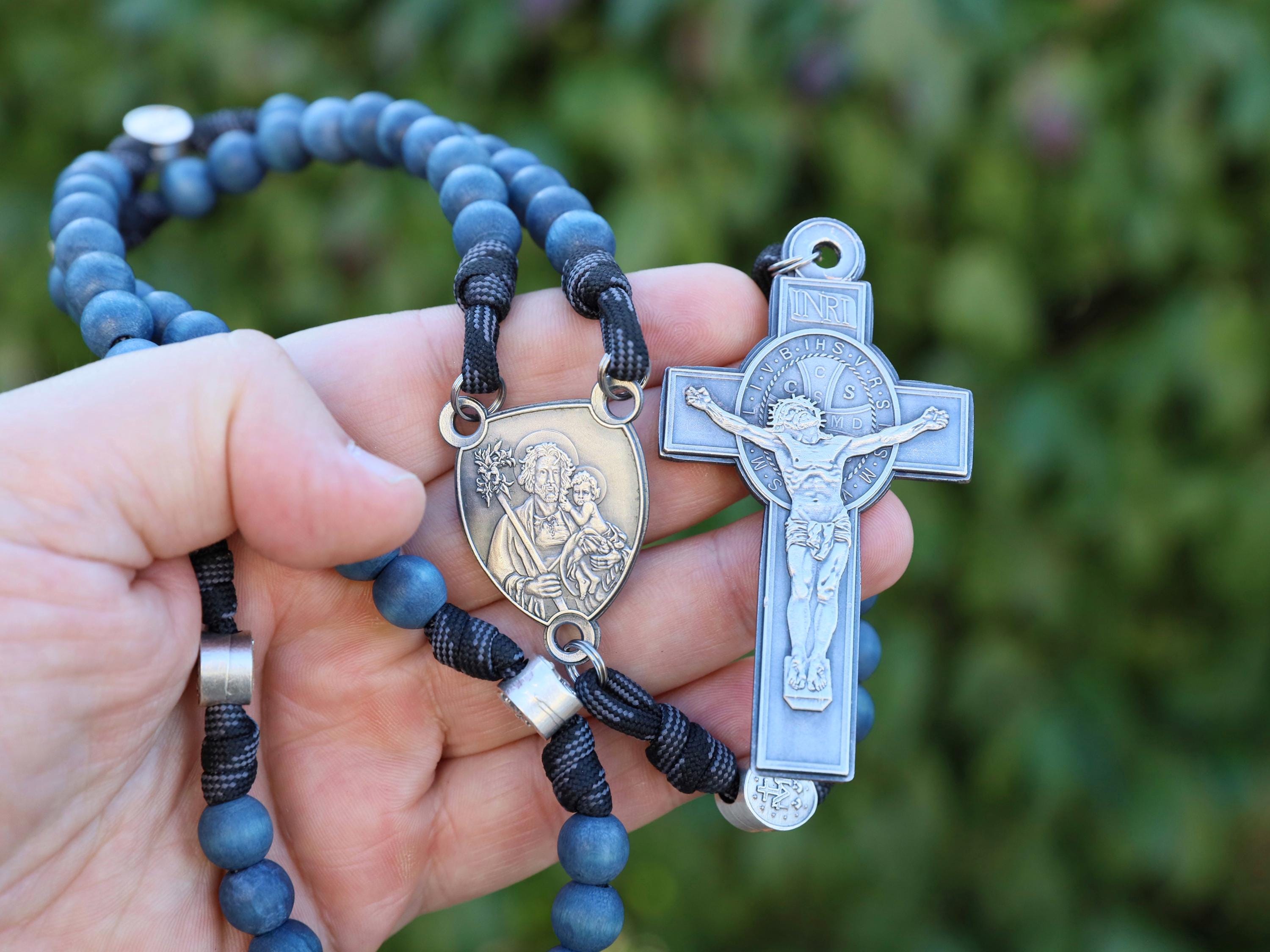 Large paracord rugged rosary beads, wooden rosary with 3 sacred hearts and st Benedict cross, 10 mm acacia wood rosary, warrior rosary