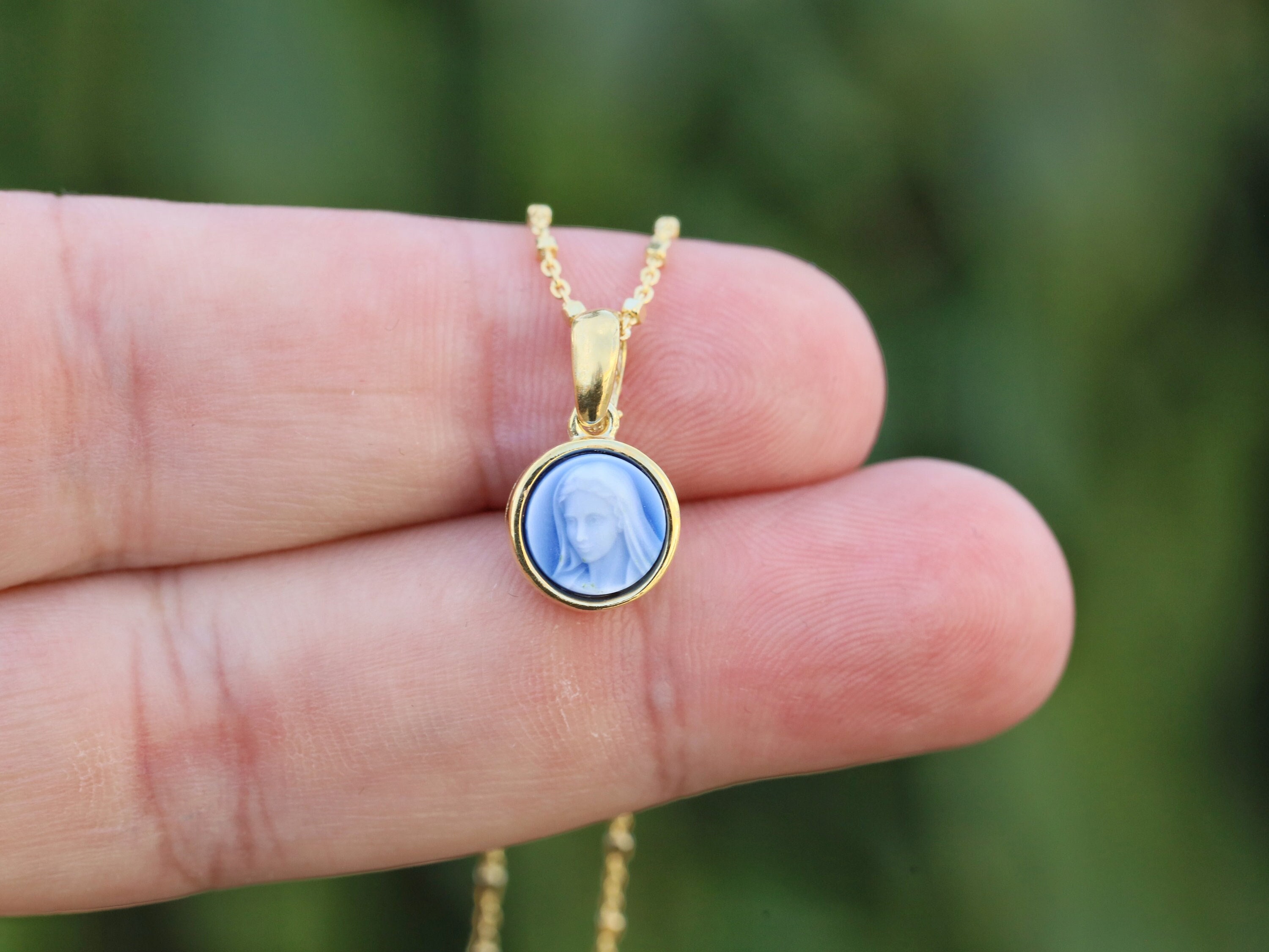 Collana con medaglione fotografico a forma di cuore inciso placcato oro 14k Alib
