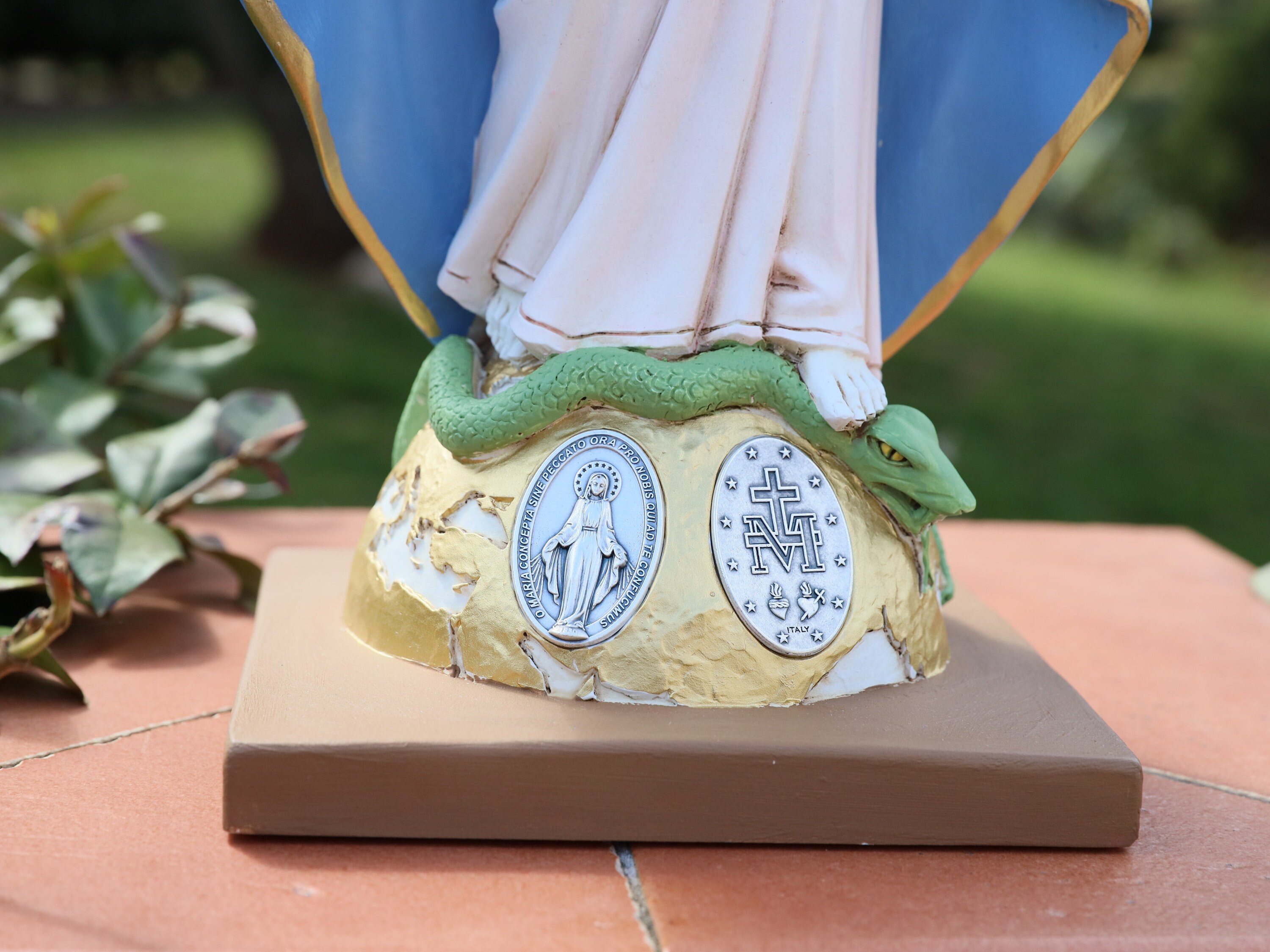 Our Lady of Grace Statue: Marble Powder Virgin Mary With Miraculous ...