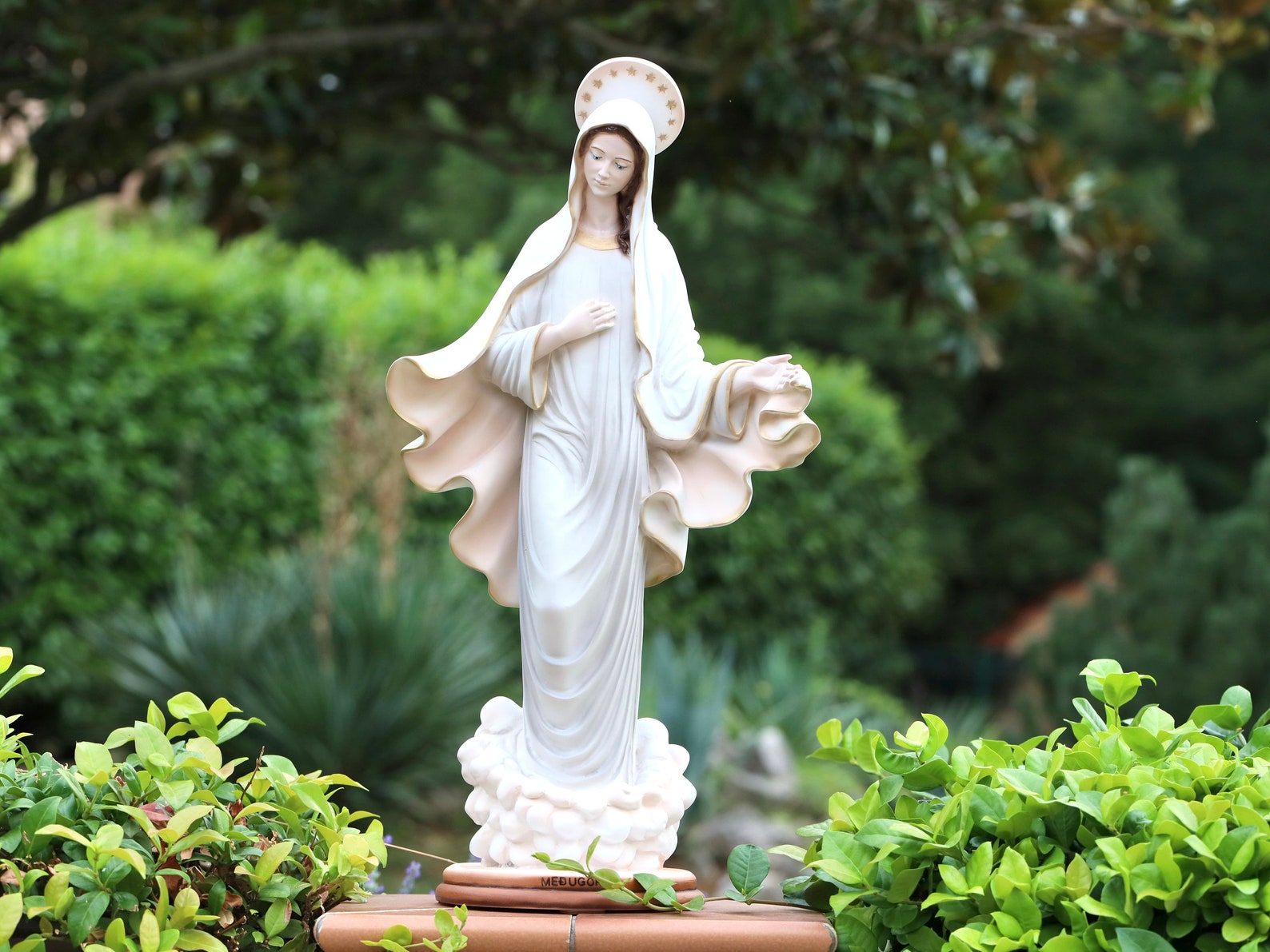 Medjugorje Statue Queen of Peace Statue Garden Statue of Our Etsy