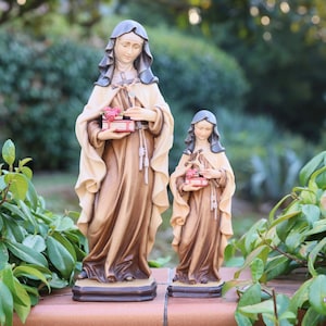 Hand Carved Linden Wood Saint Teresa Statue: Oil Painted Crucifix & Roses