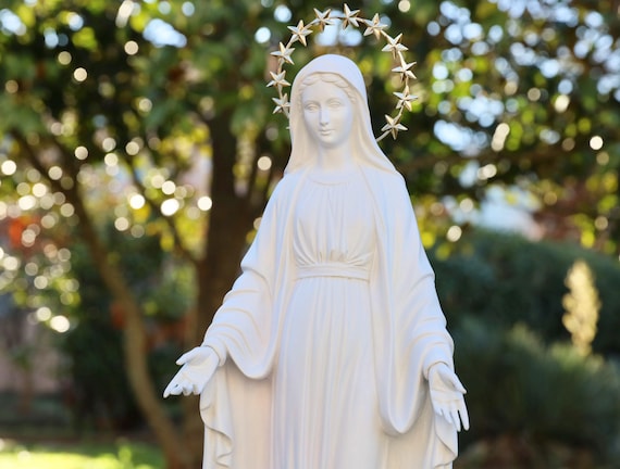聖母マリアの恵みの像：20インチの大理石粉末、屋外用聖母マリア像