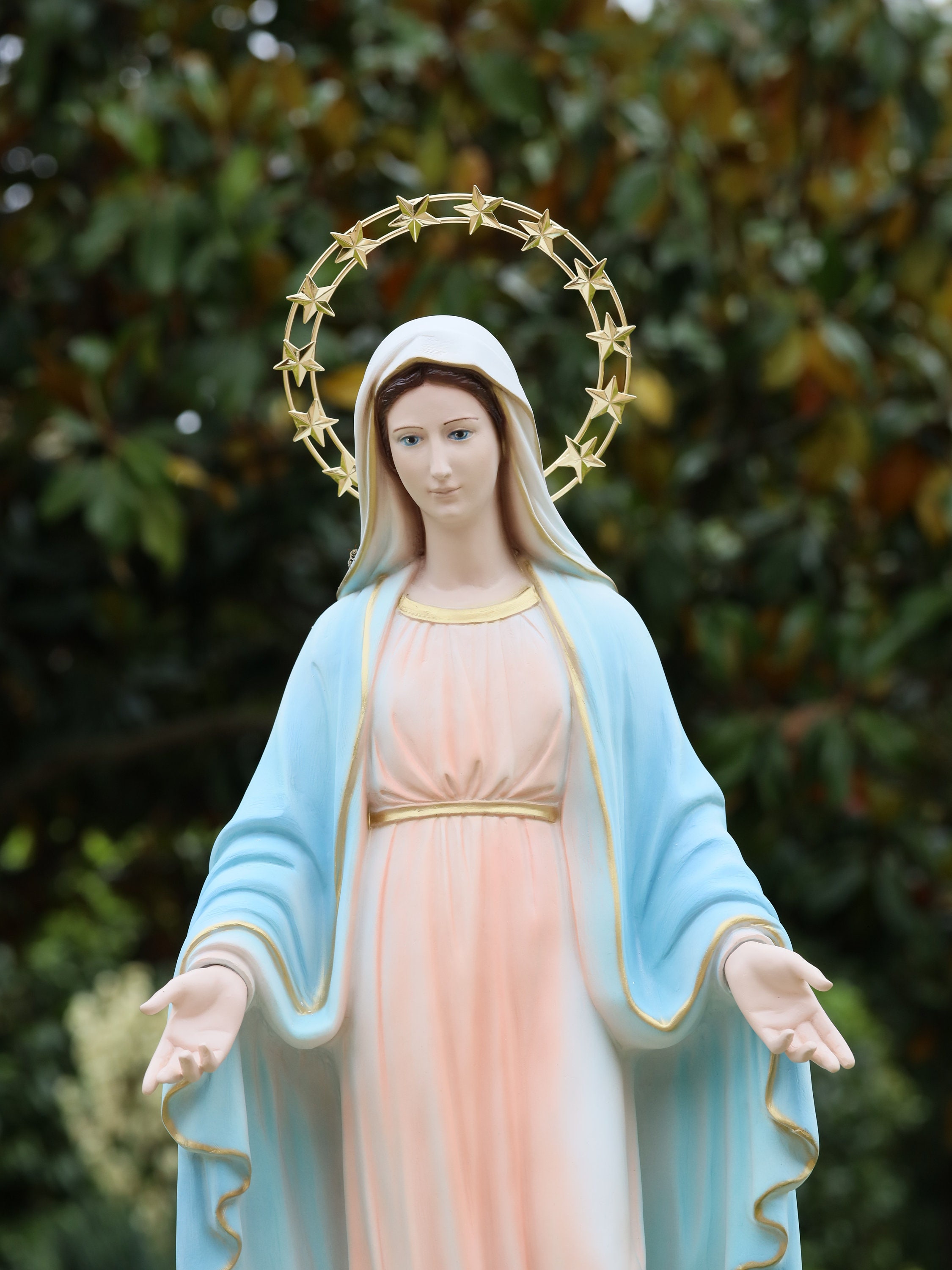 聖母マリア像 Our Lady of Grace 約30cm 聖母マリア像 Our Lady of Grace 約30cm