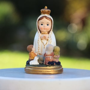 Our lady of Fatima statue, miniature statue of Our Lady  of Fatima with visionary’s , Medjugorje miniature baby collection statue of Saints