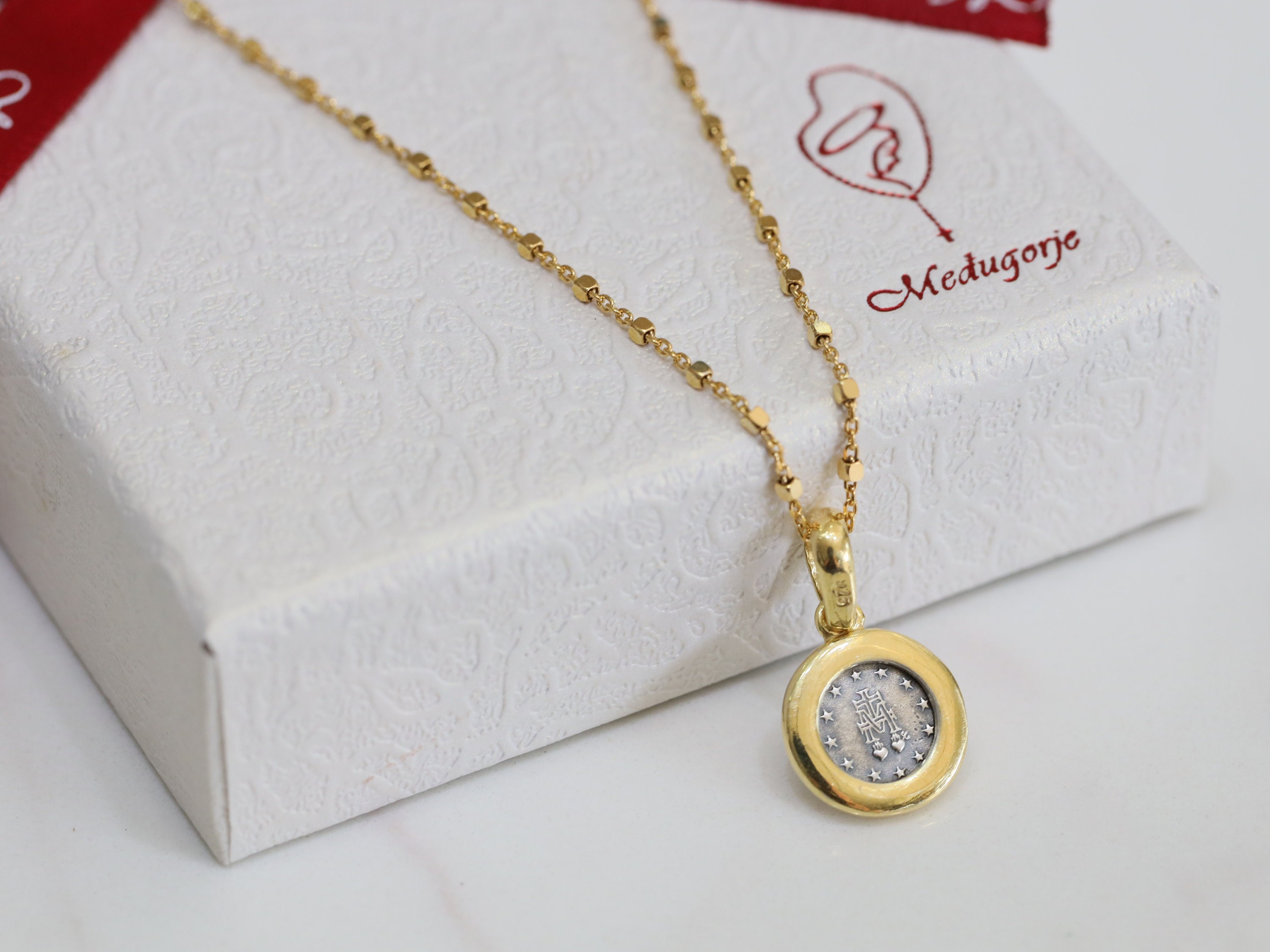 Dainty Miraculous Medal, minimalist medal of Our Lady of Grace,Very small round Virgin Mary pendant, vintage 12 mm sterling silver 925 medal