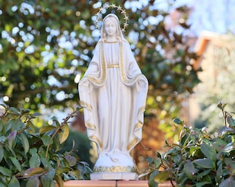 Statua in marmo della Madonna delle Grazie: elegante decorazione da giardino per esterni (40 cm)
