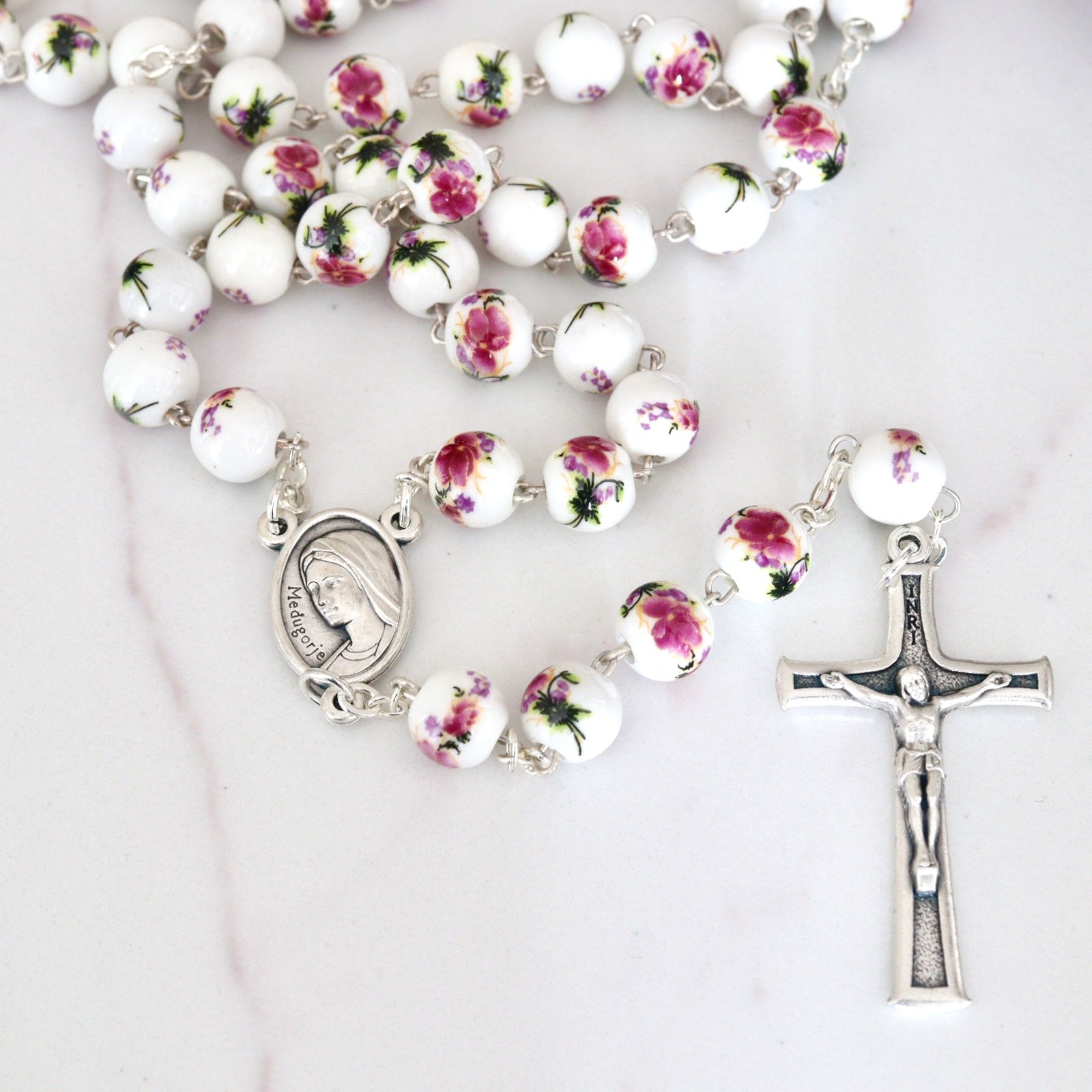 Micro Rose Pearl White など9箱まとめ売り Medjugorje Rosary: Porcelain Rose Beads, Silver Cross, Queen of