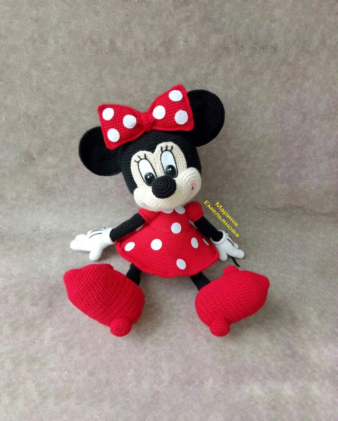 PATTERN crochet Minnie mouse.