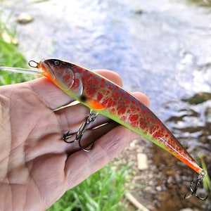 Handmade Wooden Fishing Lure 14cm – Crankbait Wobbler for Pike, Bass, Predator Fish
