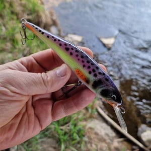 Handmade Wooden Fishing Lure 14cm – Crankbait Wobbler for Pike, Bass, Predator Fish
