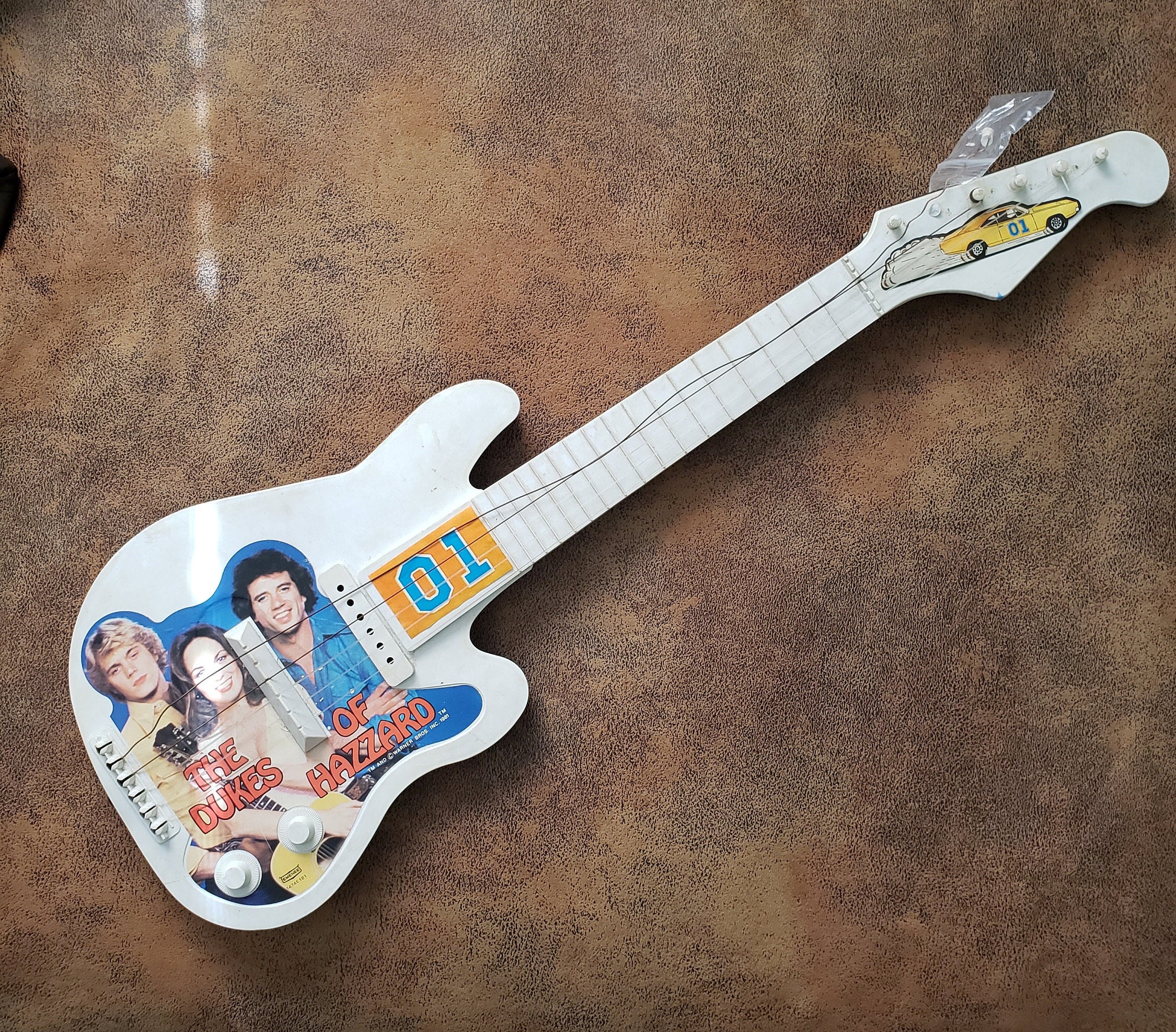 Dukes of Hazzard Emenee Guitar Life General Lee Bo Duke Luke Daisy