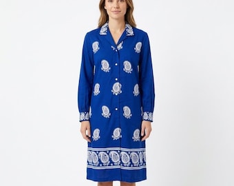 Vestido vintage Alfred Shaheen de los años 60, azul, estilo camisero, estampado paisley, talla M.