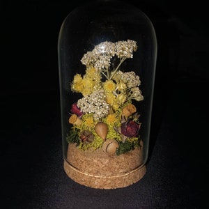 Taller de creación de campanas de flores secas en París