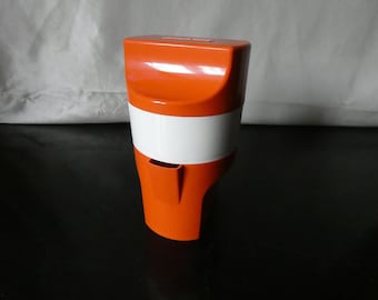 Spremiagrumi Space Age Orange di Ikos Plastic Solingen, anni '70