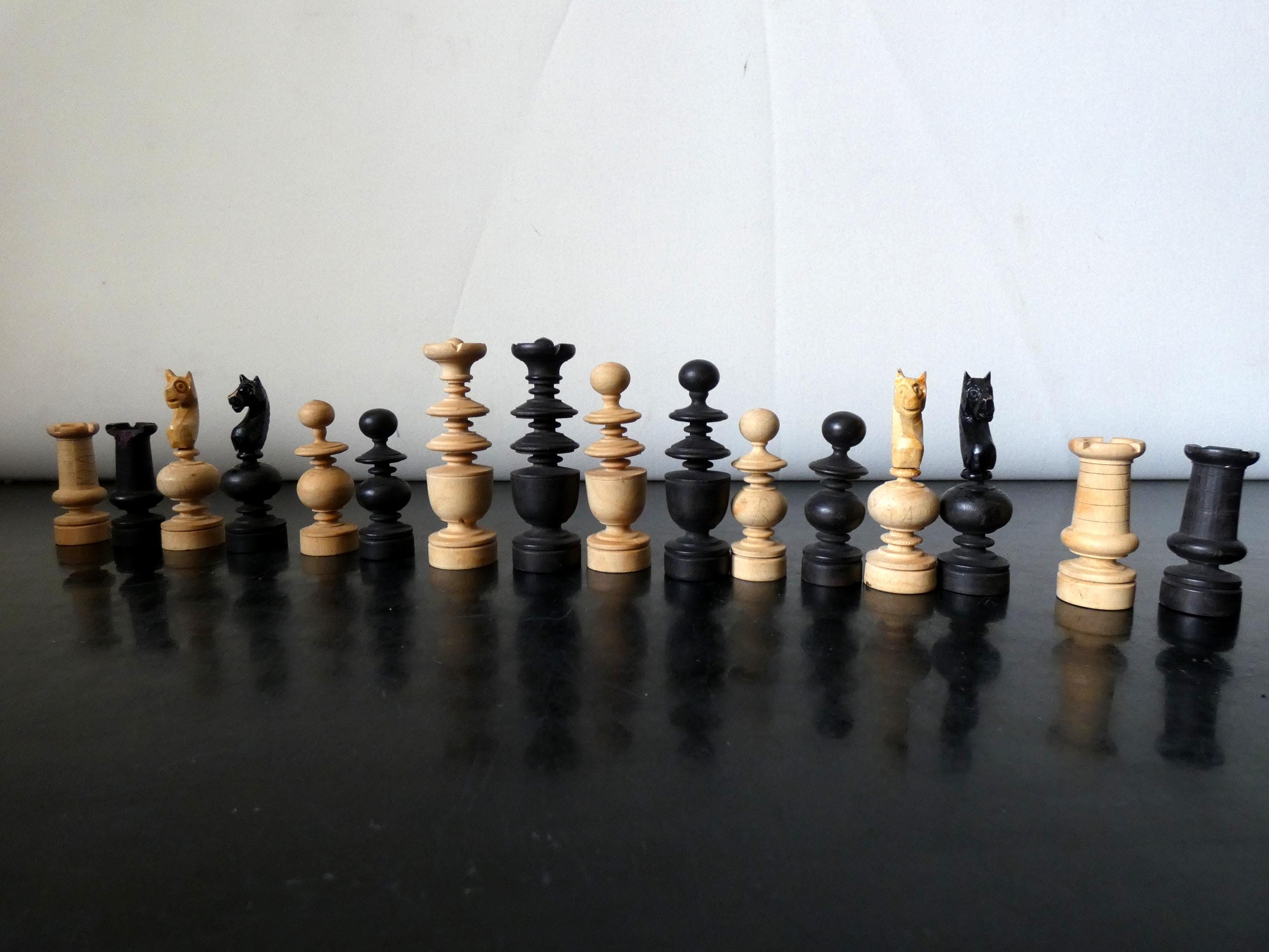 Ancien jeu d'échecs Régence - 1860 - 1900 - Roi de 9,4 cm