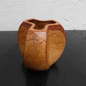 Bertoncello &quot;950&quot; Vintage Vase by Roberto Rigon Design for Bertoncello Ceramic 1960&#39;s Bertoncello Ceramic Vase, Italian Pottery, Italy