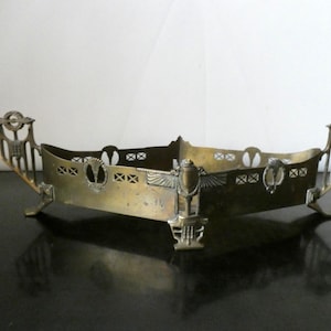 Argentor-Werke Rust & Hetzel Vienna Art Nouveau Judgenstil Messing tafel serveerschaal. Gemaakt in de jaren 1920 Gemaakt in Oostenrijk