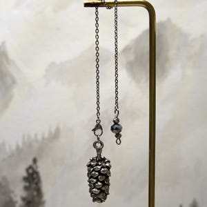 Handmade Pendulum for Witchcraft Pagan Wiccan Witch Divination Dowsing Tool Silver Metal Pinecone Pendulum