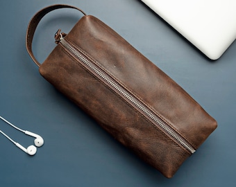 Dopp Kit,  Dopp kit for men, Mens Toiletry Bag, Personalized Leather Dopp Kit, Leather Dopp Kitt, groomsmen gift,
