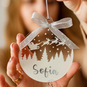 Décoration de Noël personnalisée en acrylique avec nom, boule de Noël transparente personnalisée avec feuille d&#39;argent, décoration d&#39;arbre de Noël, décoration de nom pour enfants