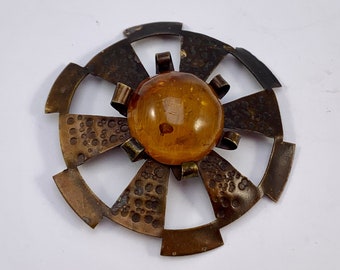 Vintage USSR broche met Amber