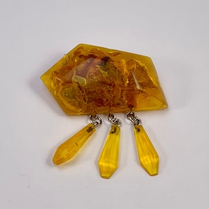 Vintage USSR Plastic Brooch