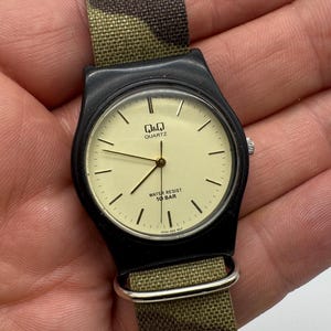 Vintage Q&Q Quartz Wrist Watch